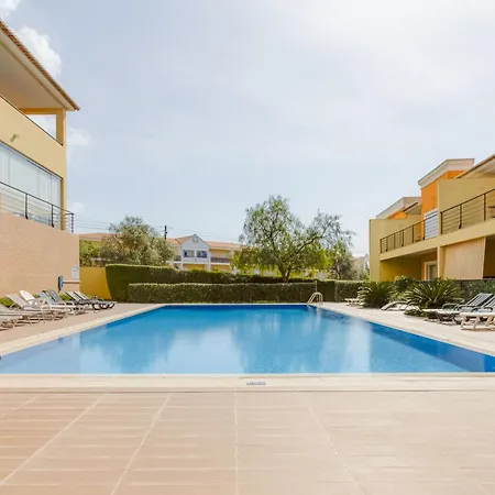 The Village - 6 Com Ac, Garagem E Piscina, A Poucos Min Da Gale Albufeira