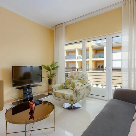 The Village - 6 Com Ac, Garagem E Piscina, A Poucos Min Da Gale Apartment *