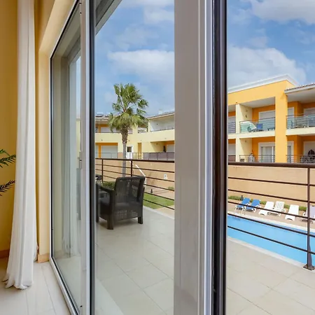 The Village - 6 Com Ac, Garagem E Piscina, A Poucos Min Da Gale Apartment *