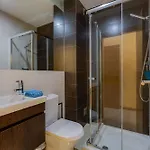 شقة The Village - 6 Com Ac, Garagem E Piscina, A Poucos Min Da Gale *