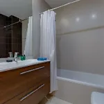 The Village - 6 Com Ac, Garagem E Piscina, A Poucos Min Da Gale *